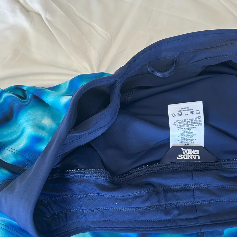 New without tags Land’s End swimsuit and skort women 16 - Picture 9 of 12
